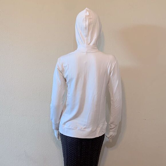 NEW T Tahari Long Sleeve Hooded Half Zip Fleece Top Size Small - Picture 6 of 11